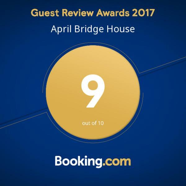 Appartement April Bridge House